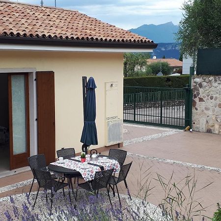 Appartamento Con Giardino A Cisano Di Bardolino Ngoại thất bức ảnh