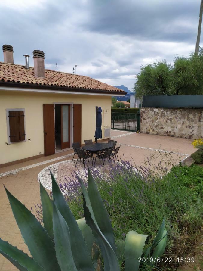 Appartamento Con Giardino A Cisano Di Bardolino Ngoại thất bức ảnh